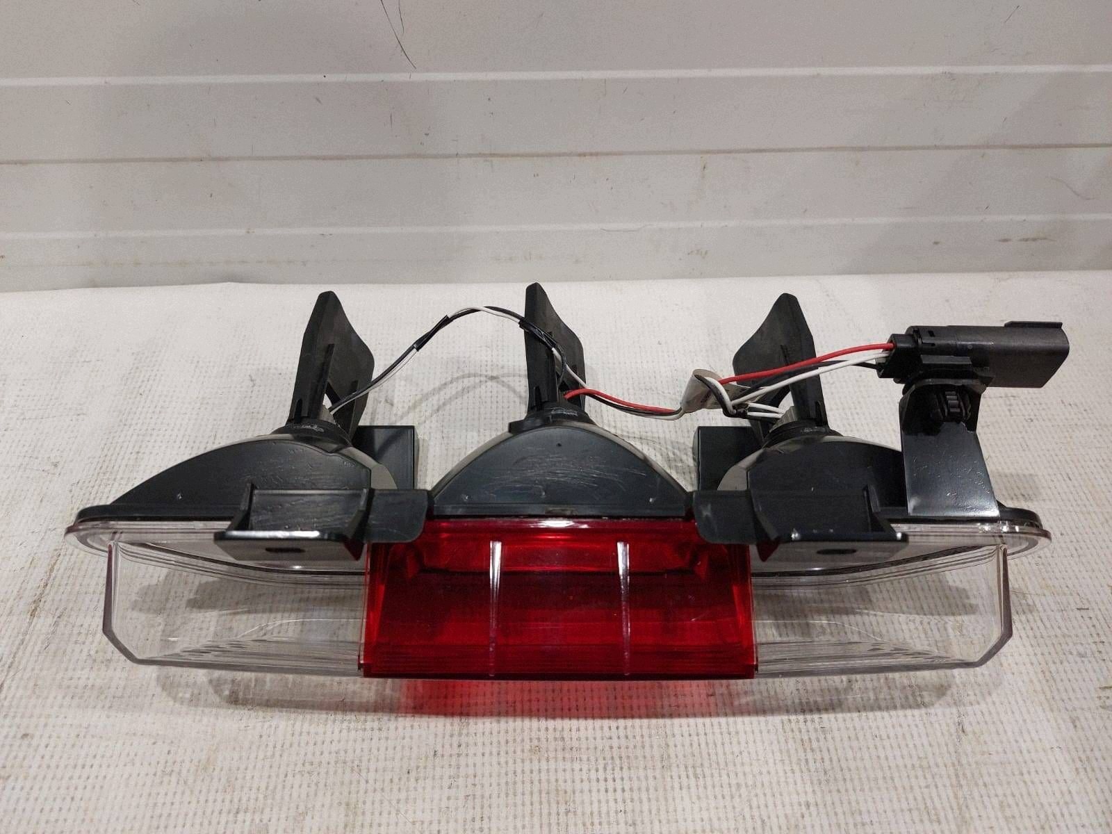 Luz de Ré Ford Mustang VI JR3Z15500C Usado image 3