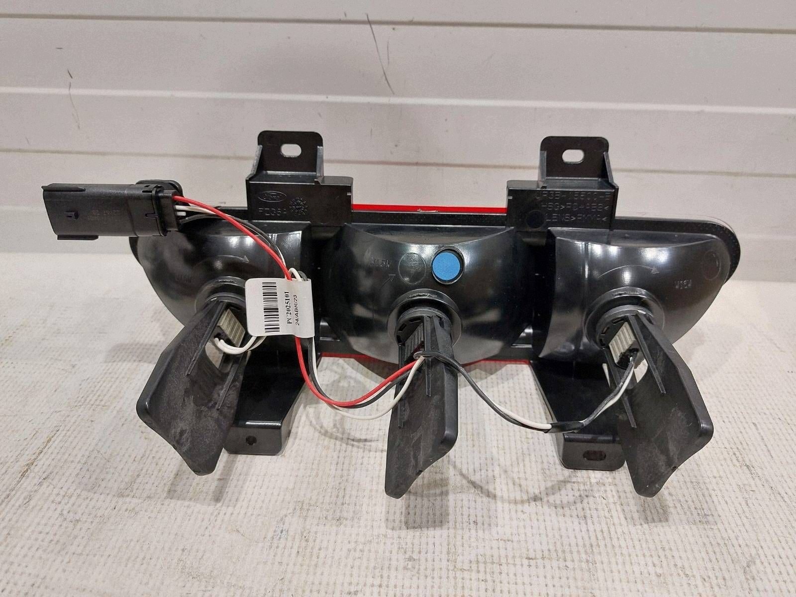 Luz de Ré Ford Mustang VI JR3Z15500C Usado image 5