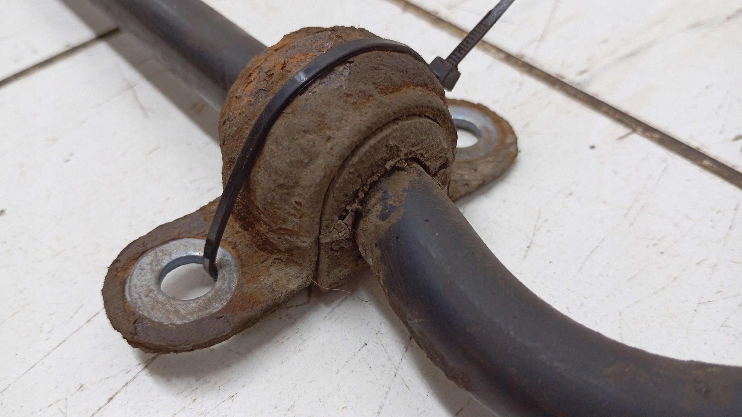 Stabilisator achter Mini One Cooper Coupe R56 FRC165125 image 9
