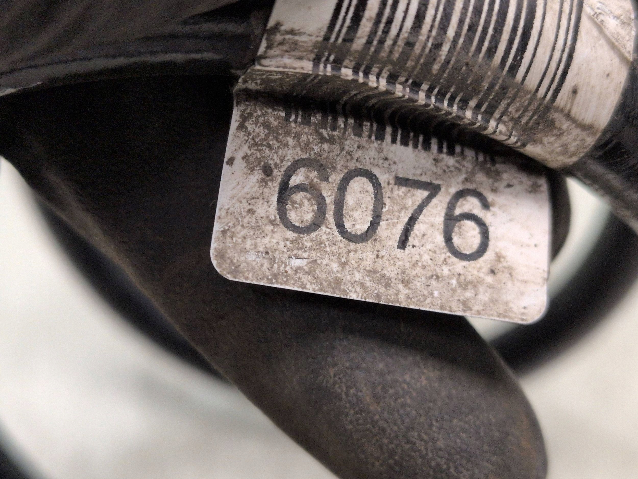 2023 Opel Astra L Rear Spring Used image 6