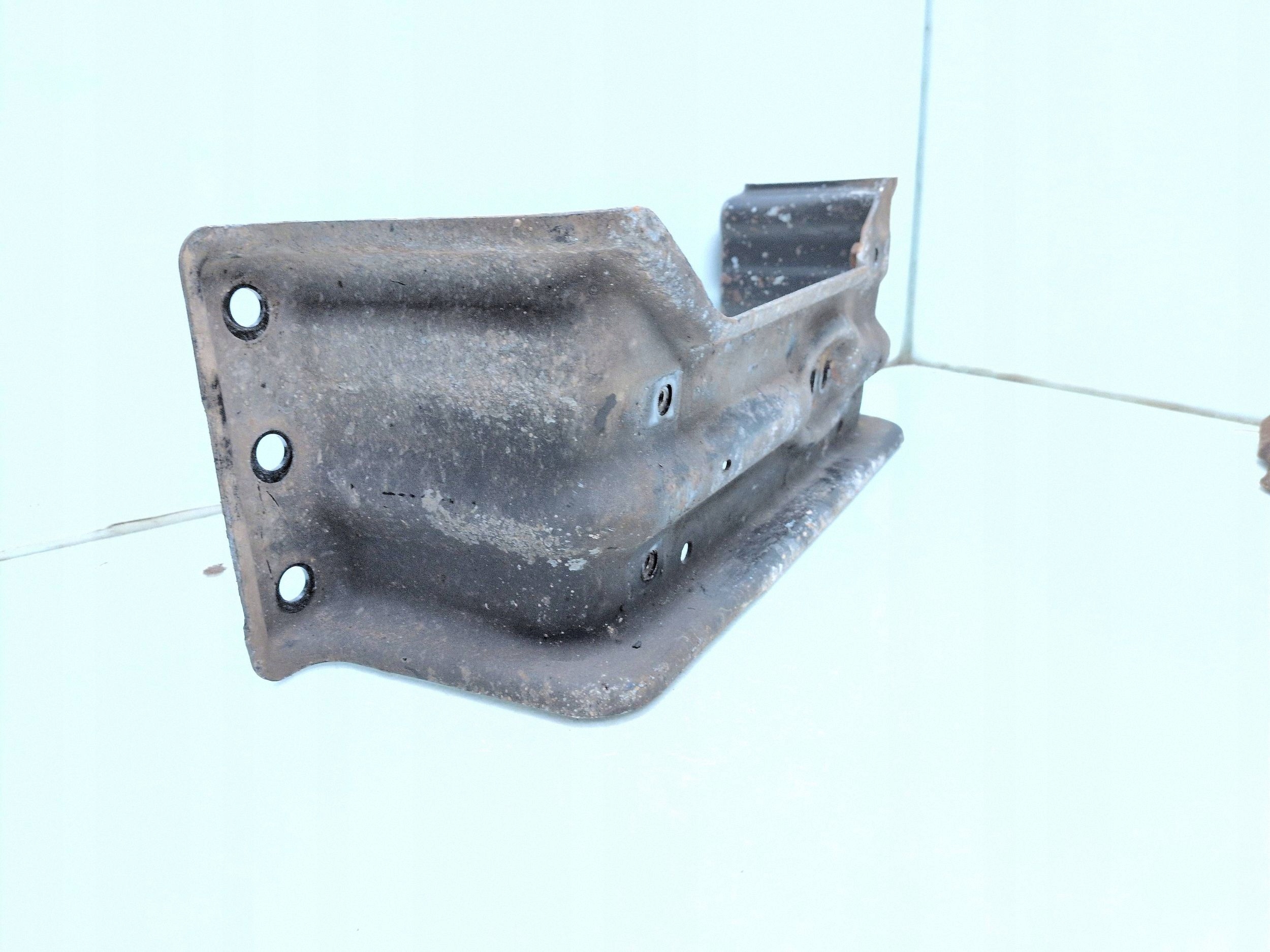 Vaihteiston tukikumi Mercedes ML W164 1642400402