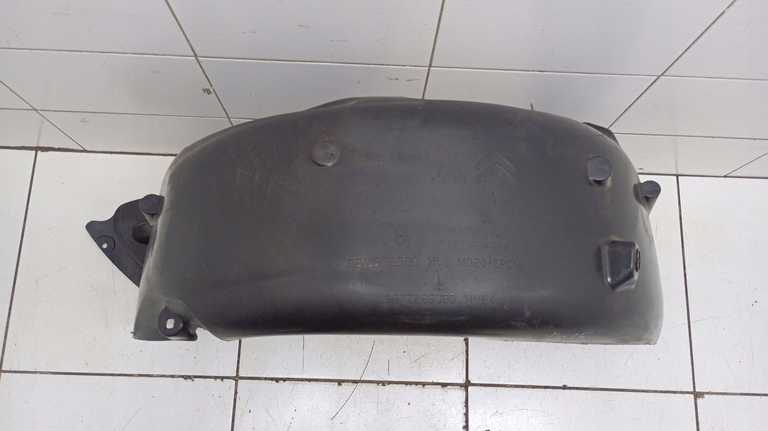 Peugeot 308 2015 Takapyöränkaari oikea 9811876580 image 4