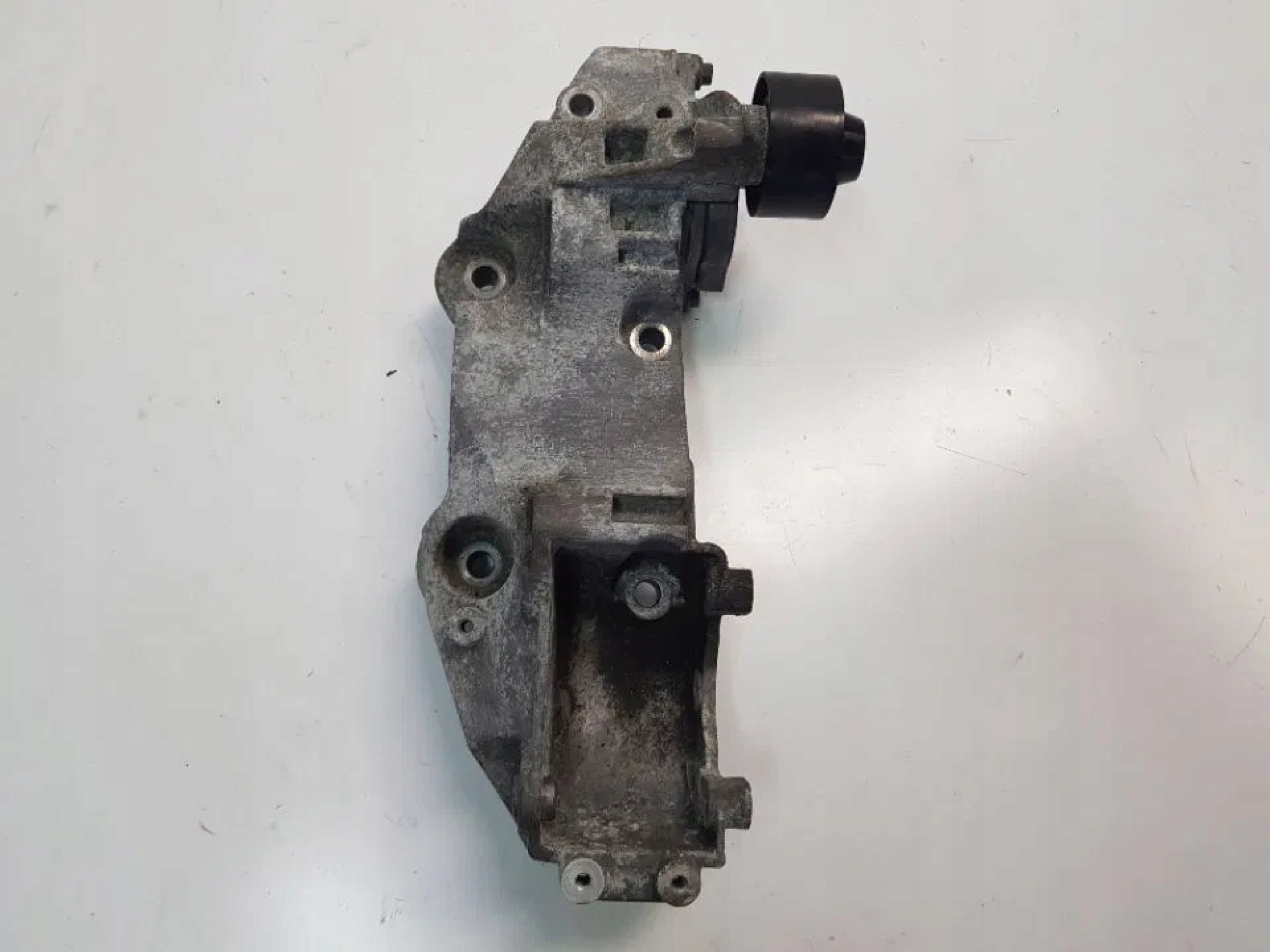 Spannrolle Halterung Lichtmaschine Renault Trafic II Opel Vivaro 2.0D image 4
