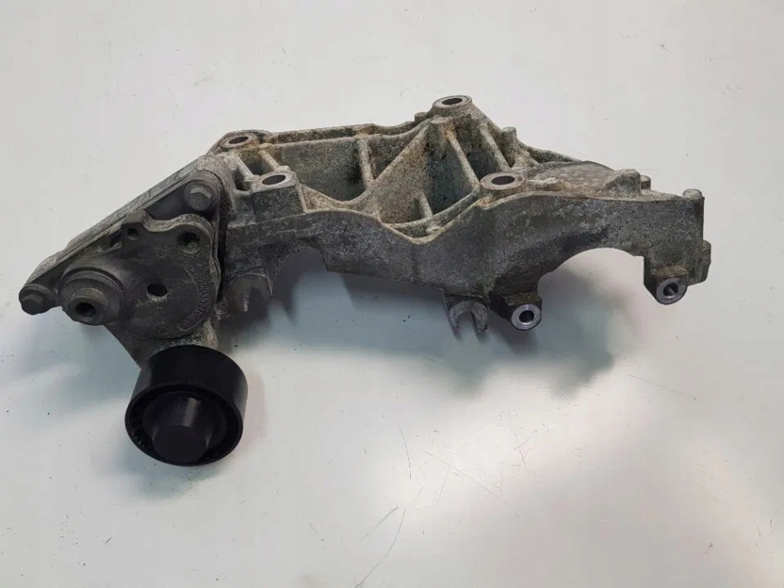 Spannrolle Halterung Lichtmaschine Renault Trafic II Opel Vivaro 2.0D image 6