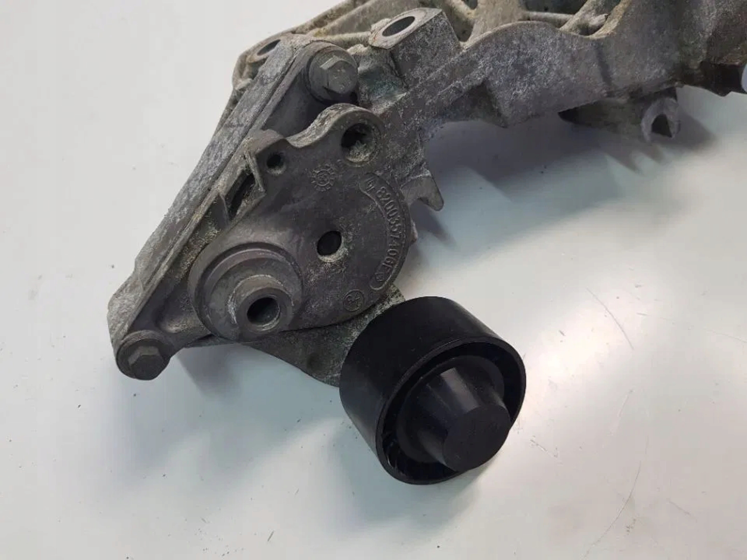 Spannrolle Halterung Lichtmaschine Renault Trafic II Opel Vivaro 2.0D image 7