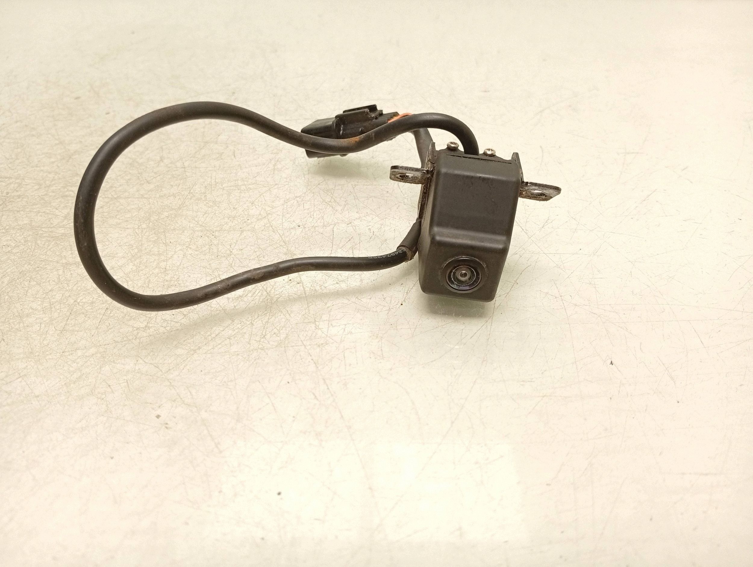 Câmera de Ré Hyundai i40 2017 OEM FRC166170 image 2