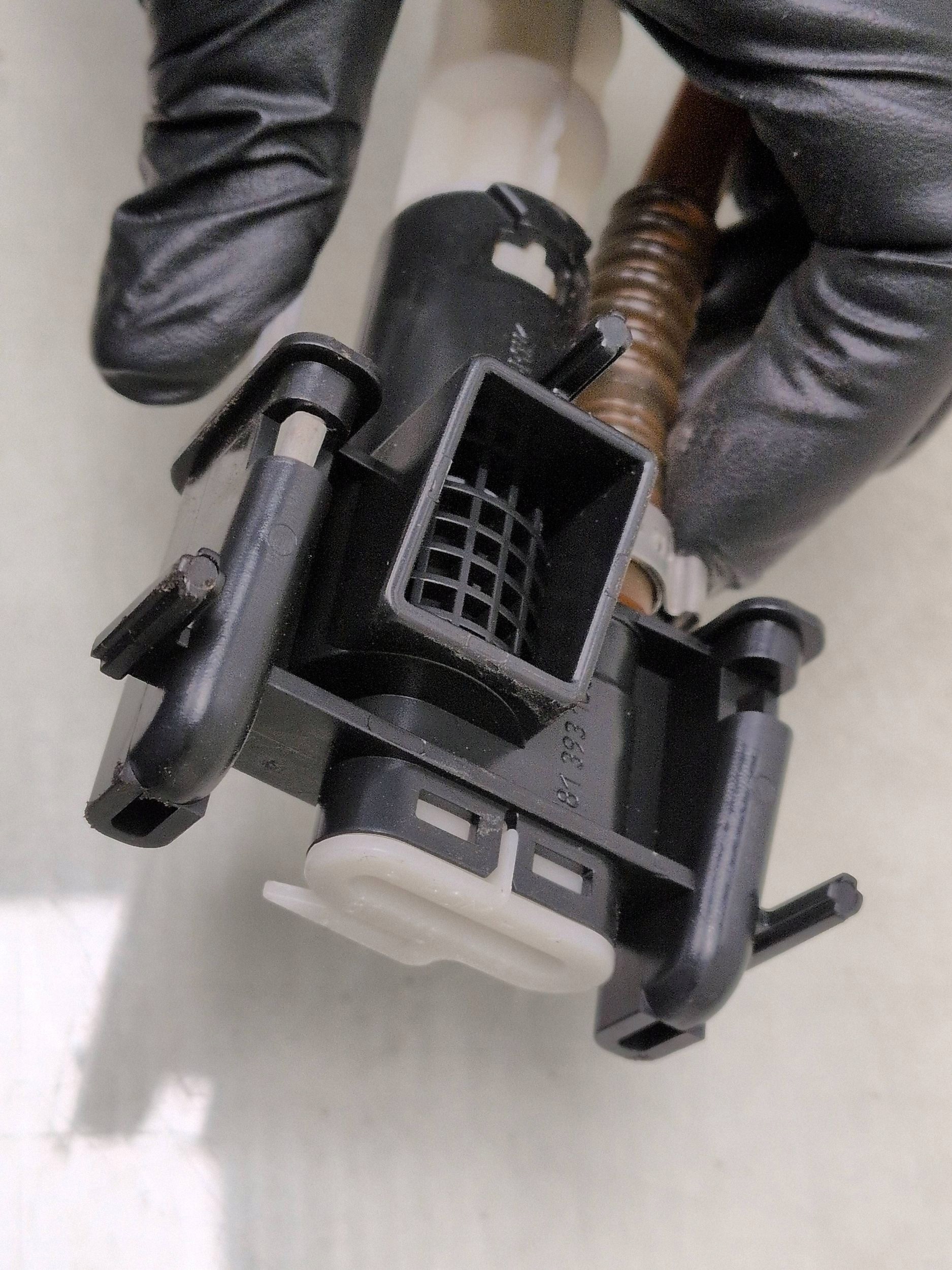 Conduite de carburant Porsche Cayenne 7L0919715 image 3