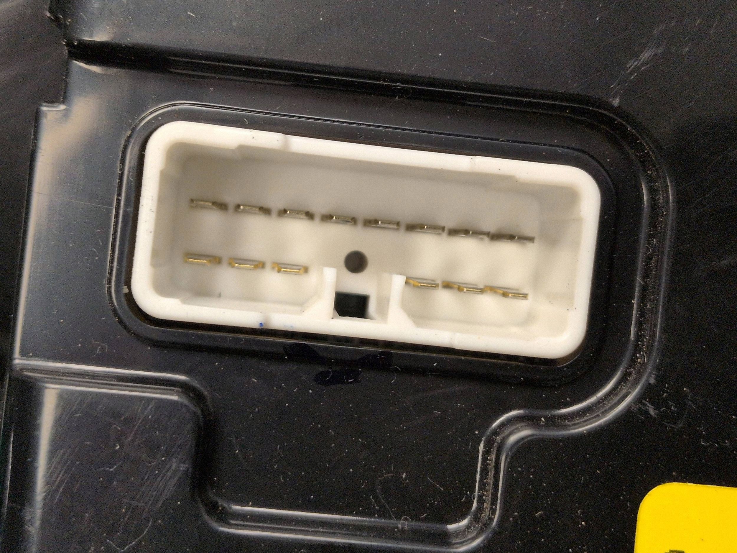 Módulo de confort Hyundai i40 11-18 954803Z003 usado image 5