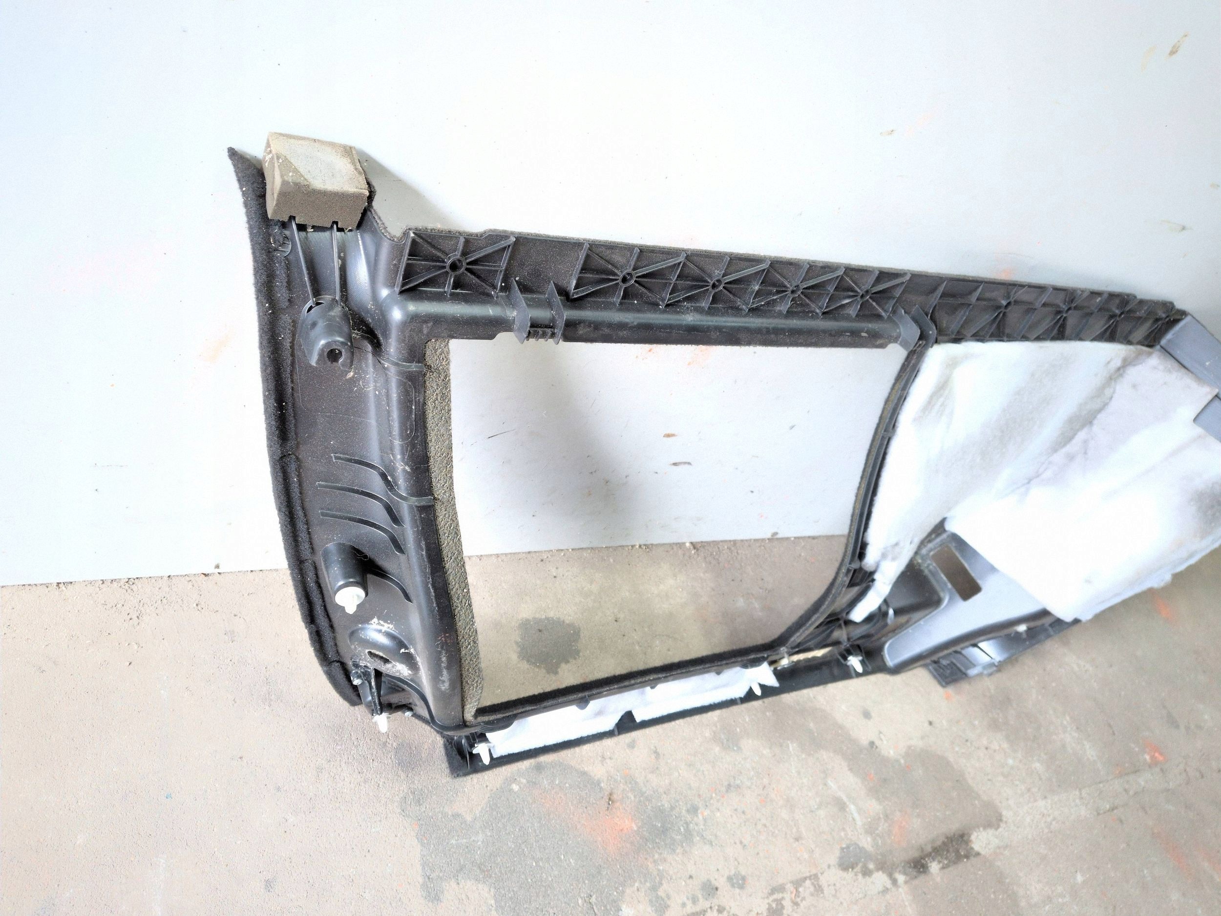 Mercedes-Benz ML W164 Panel Maletero Usado image 5