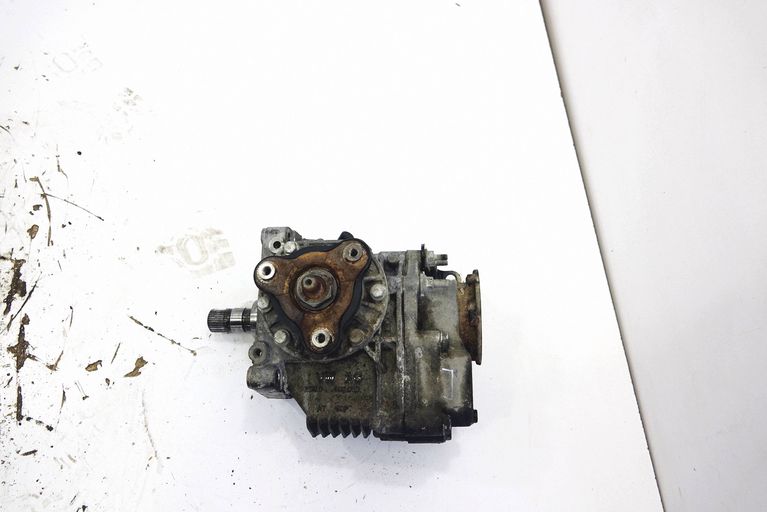 VW Audi Skoda Gearbox Reducer 409053J image 2