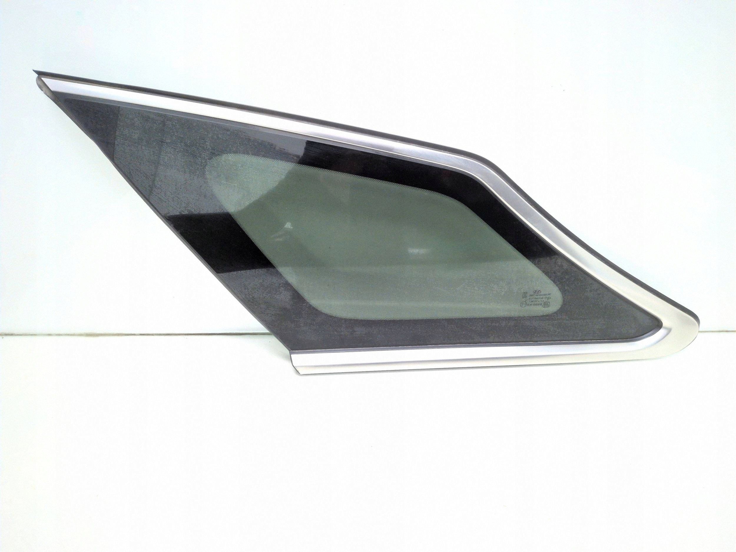 Hyundai i40 15-18 Ventana Lateral Trasera Izquierda OEM 878103Z000