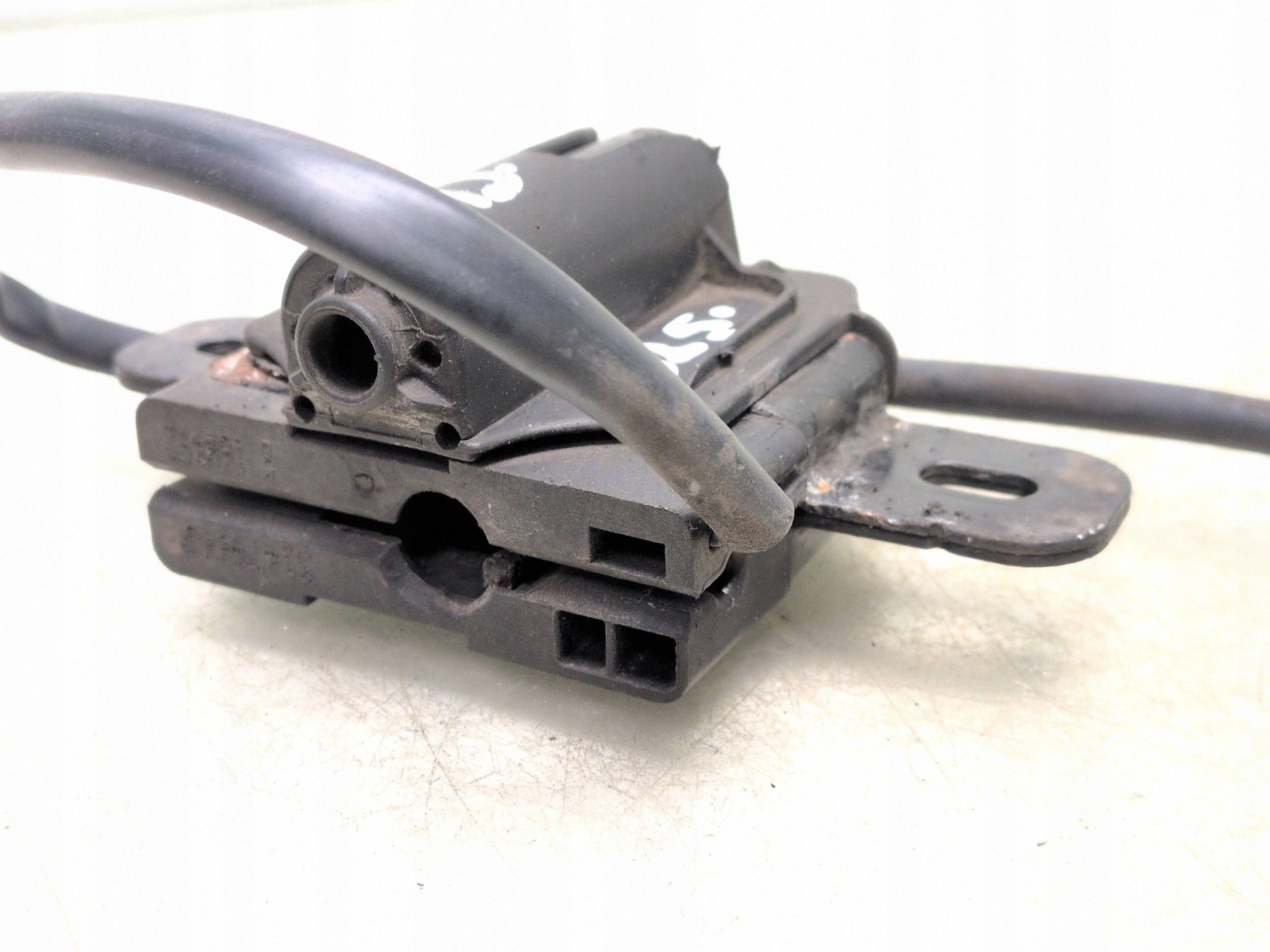 Volvo XC60 I Verrou de capot droit 31479660 image 3