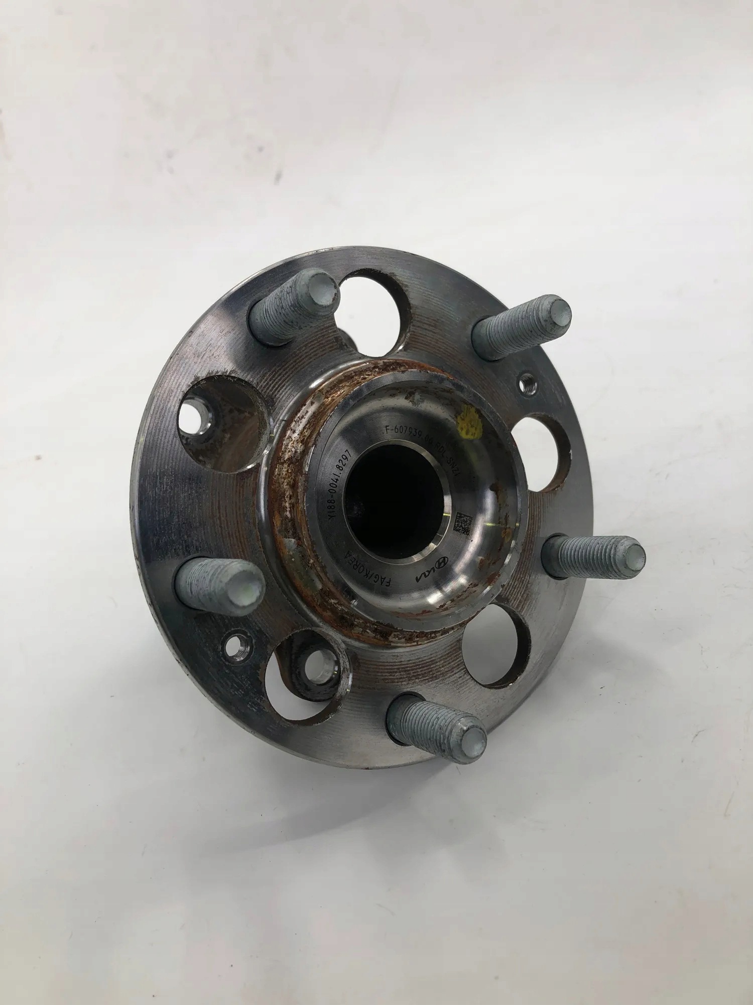 Bras de suspension arrière gauche Hyundai Kona F607939