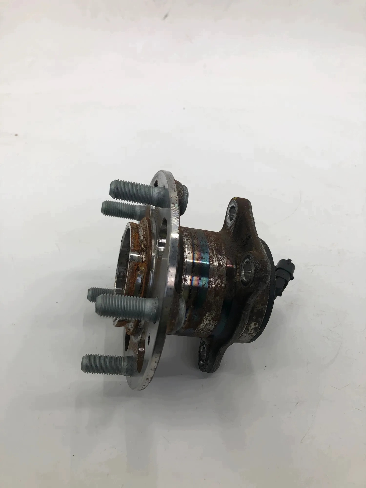 Braccio oscillante posteriore sinistro HYUNDAI KONA (SX2) F607939