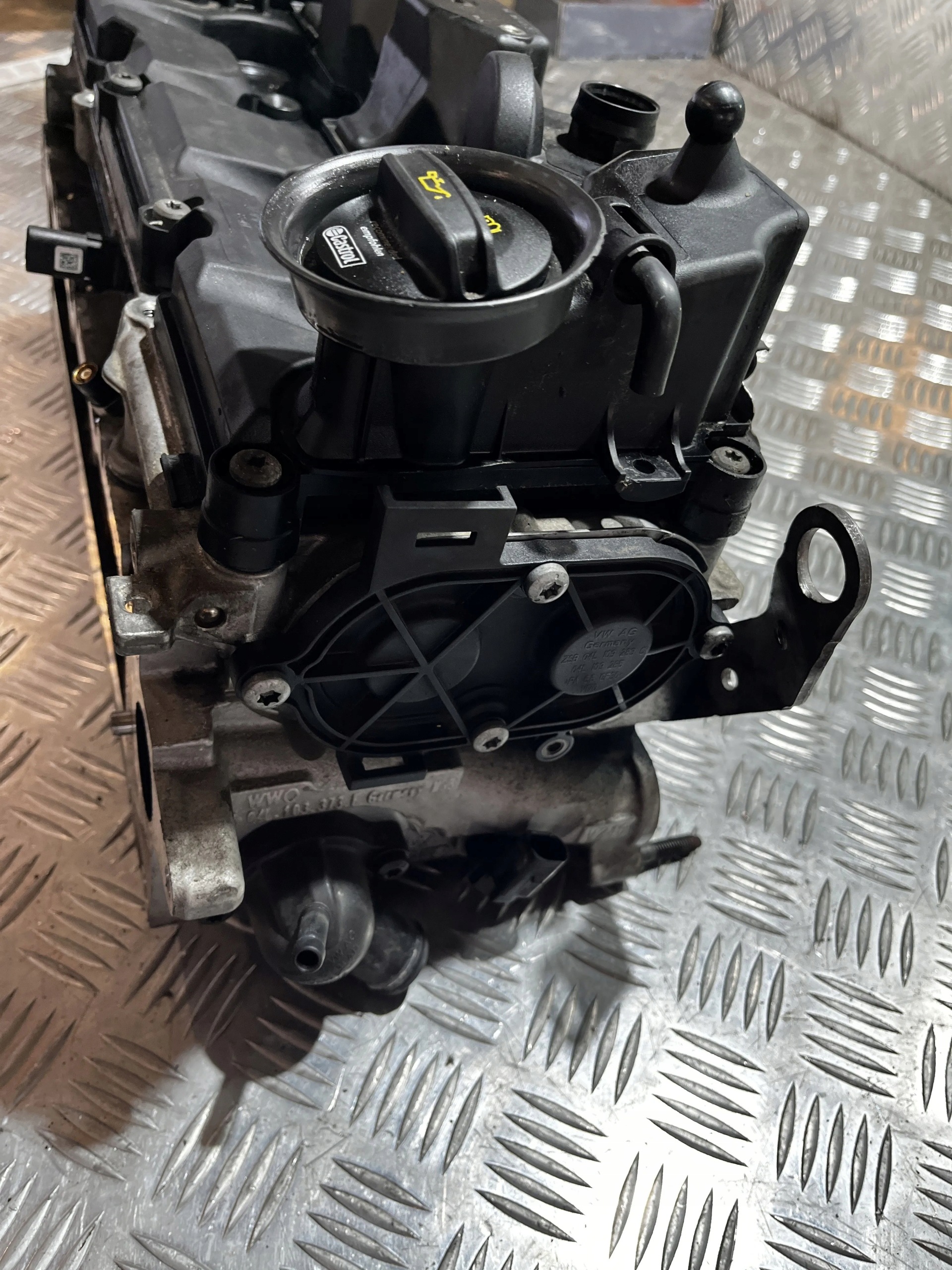 Culata Motor Skoda Karoq 2.0 TDI DFF DFFA 04L103292F image 4