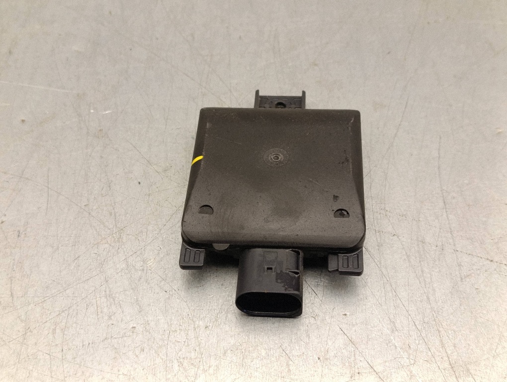 Module angle mort SKODA 6PZ01349845 109kW 2024 image 4