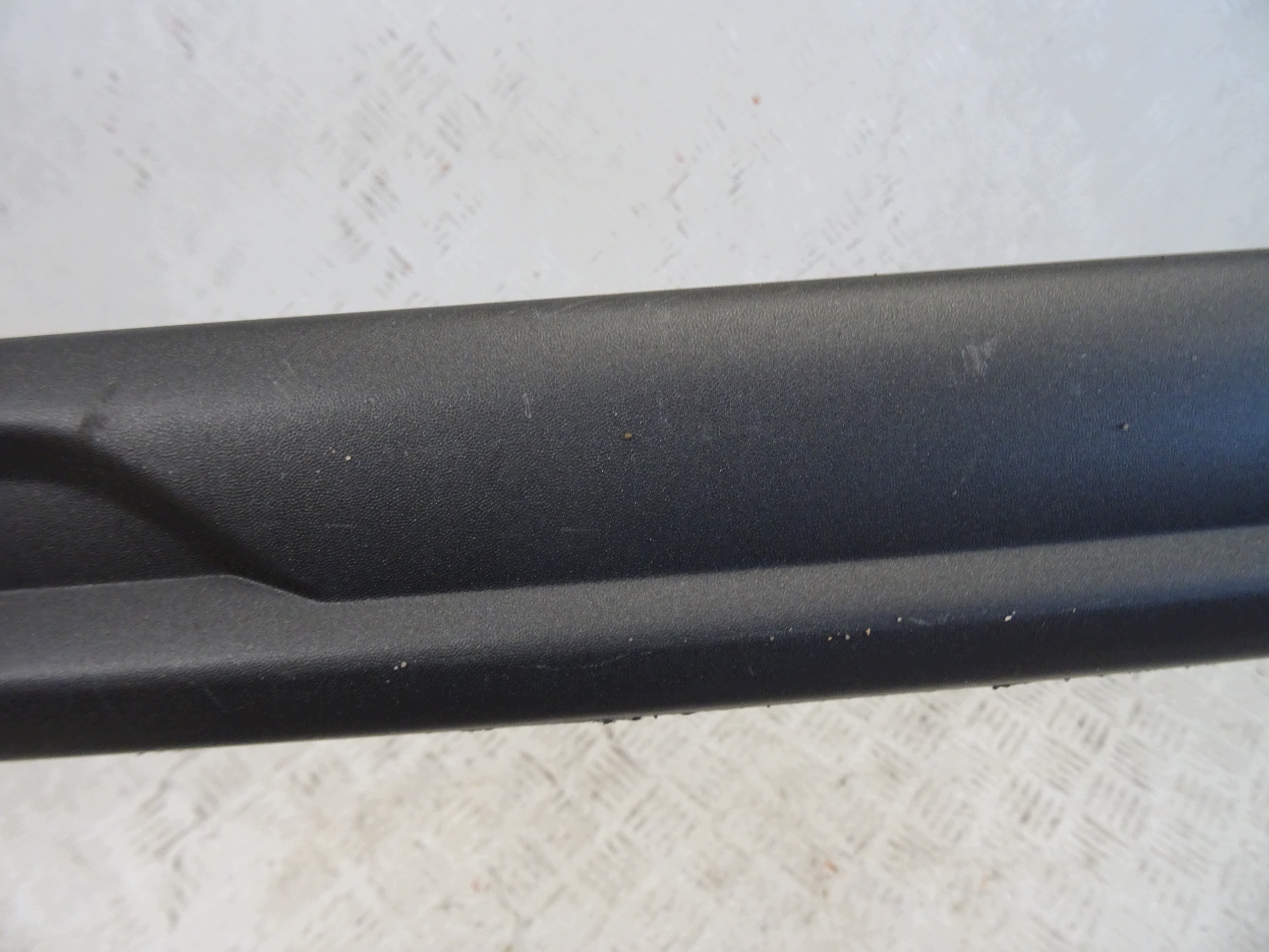 Spoiler Dacia Sandero III Stepway Usado image 4