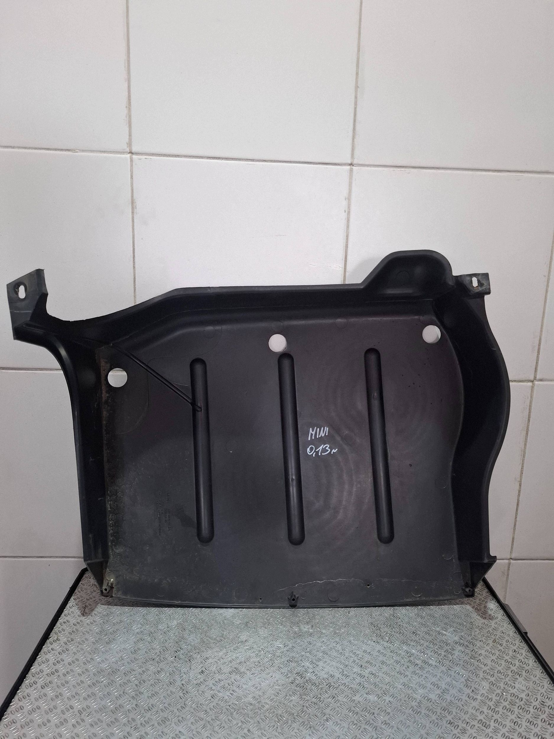 Capa do Chassi Traseira Mini R55 Cooper image 2