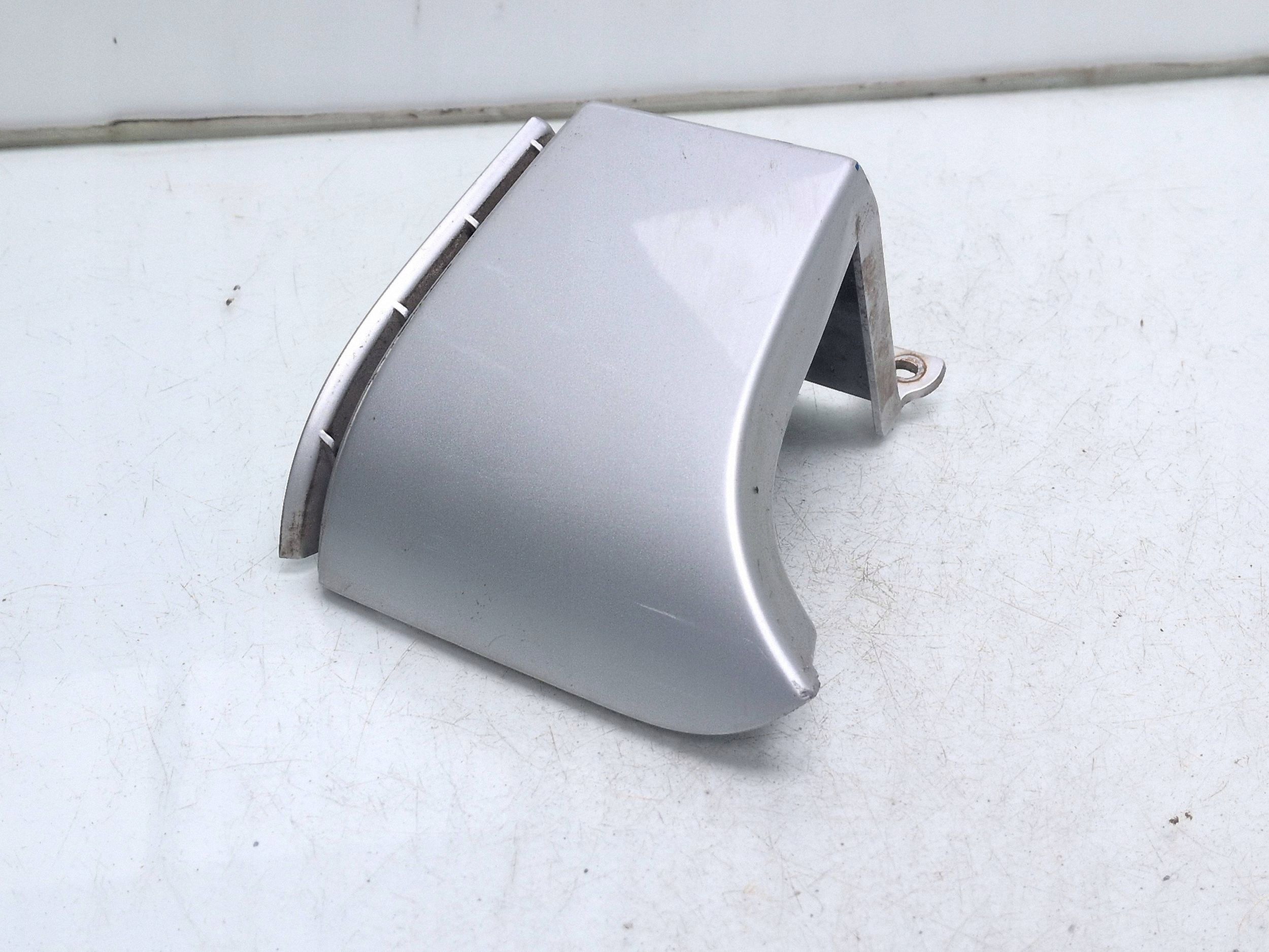 MERCEDES VITO/W639 Leiste rechts hinten OEM A6396940825 image 2