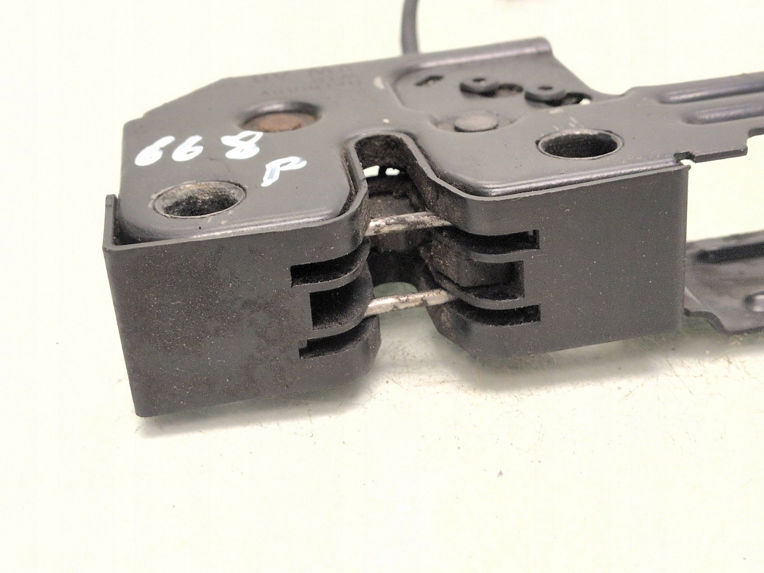 VW Phaeton Verrou de capot avant OEM 3D0823509D image 4