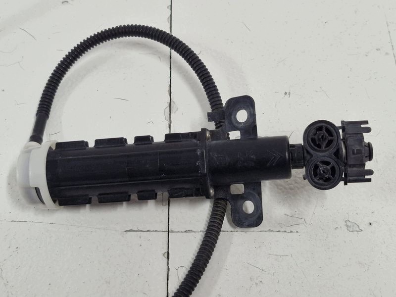 Peugeot 308 II Scheinwerfer-Spritzdüse rechts vorne OEM 2523643253