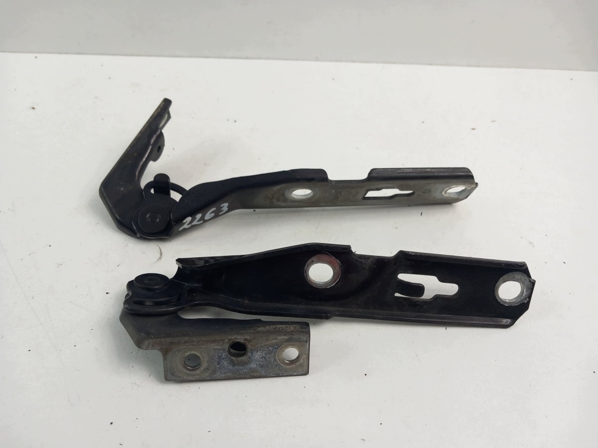 Audi A4 B6 LIFT Hood Hinge Set image 3