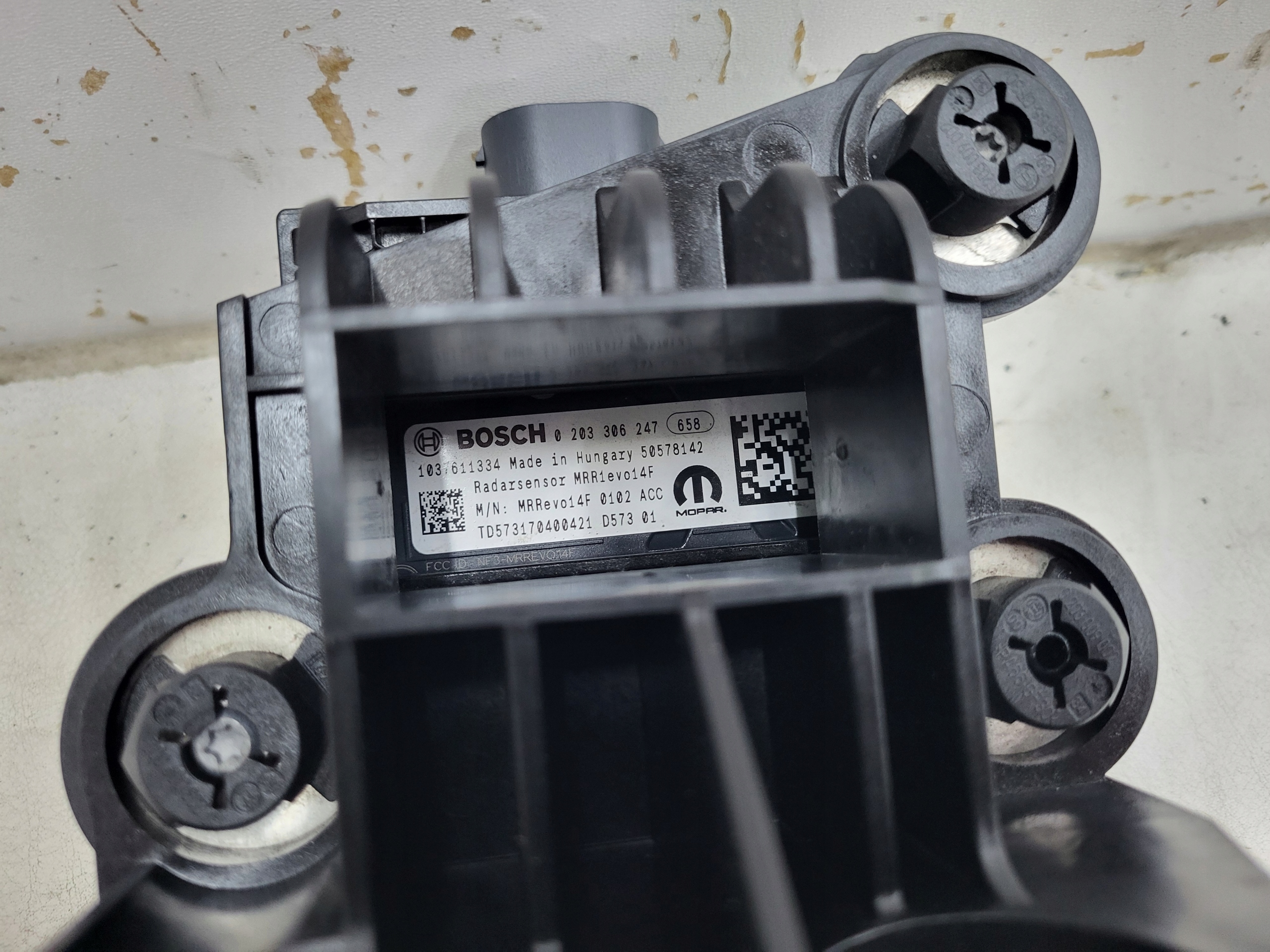 Sensor ACC Radar Alfa Romeo Stelvio 50578142 Usado image 3