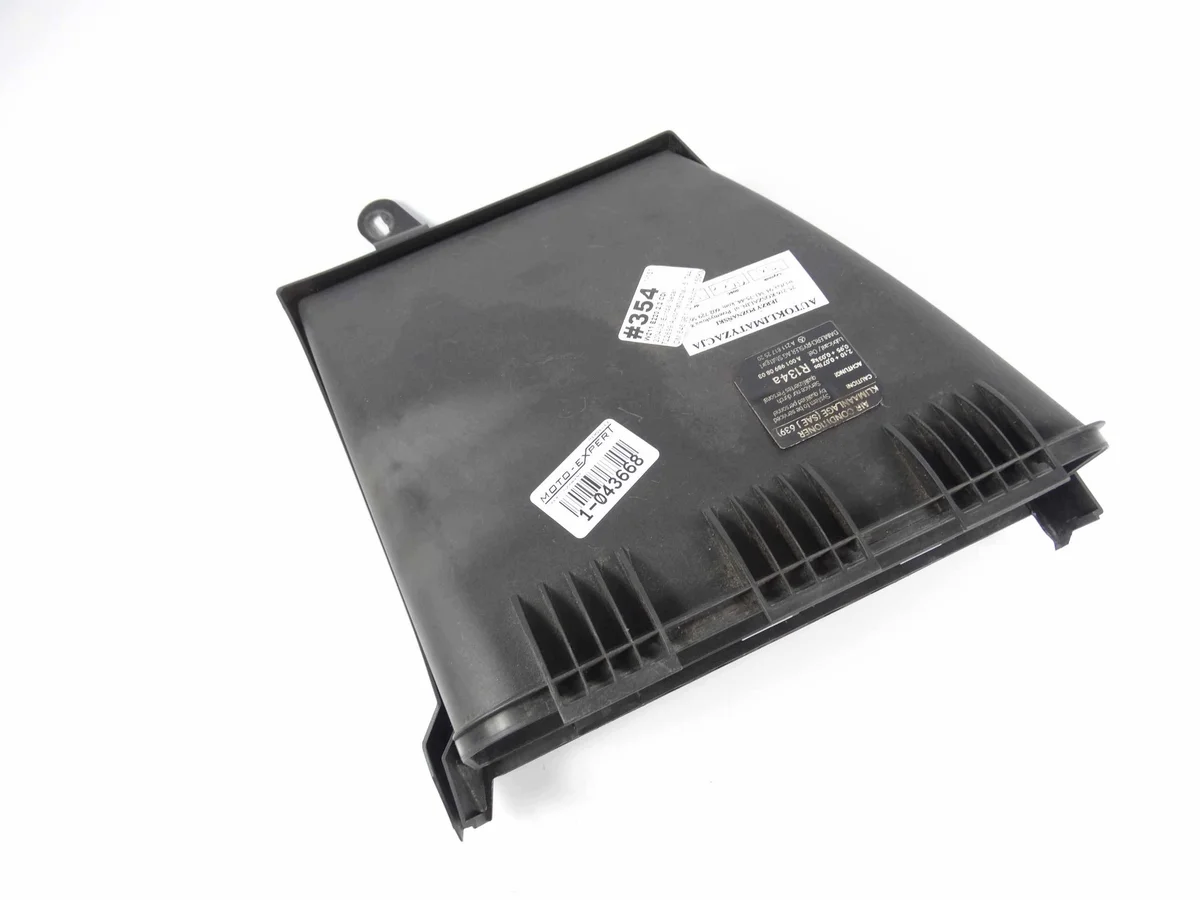 Capa do Filtro de Cabine Mercedes W211 W219 A2118300003