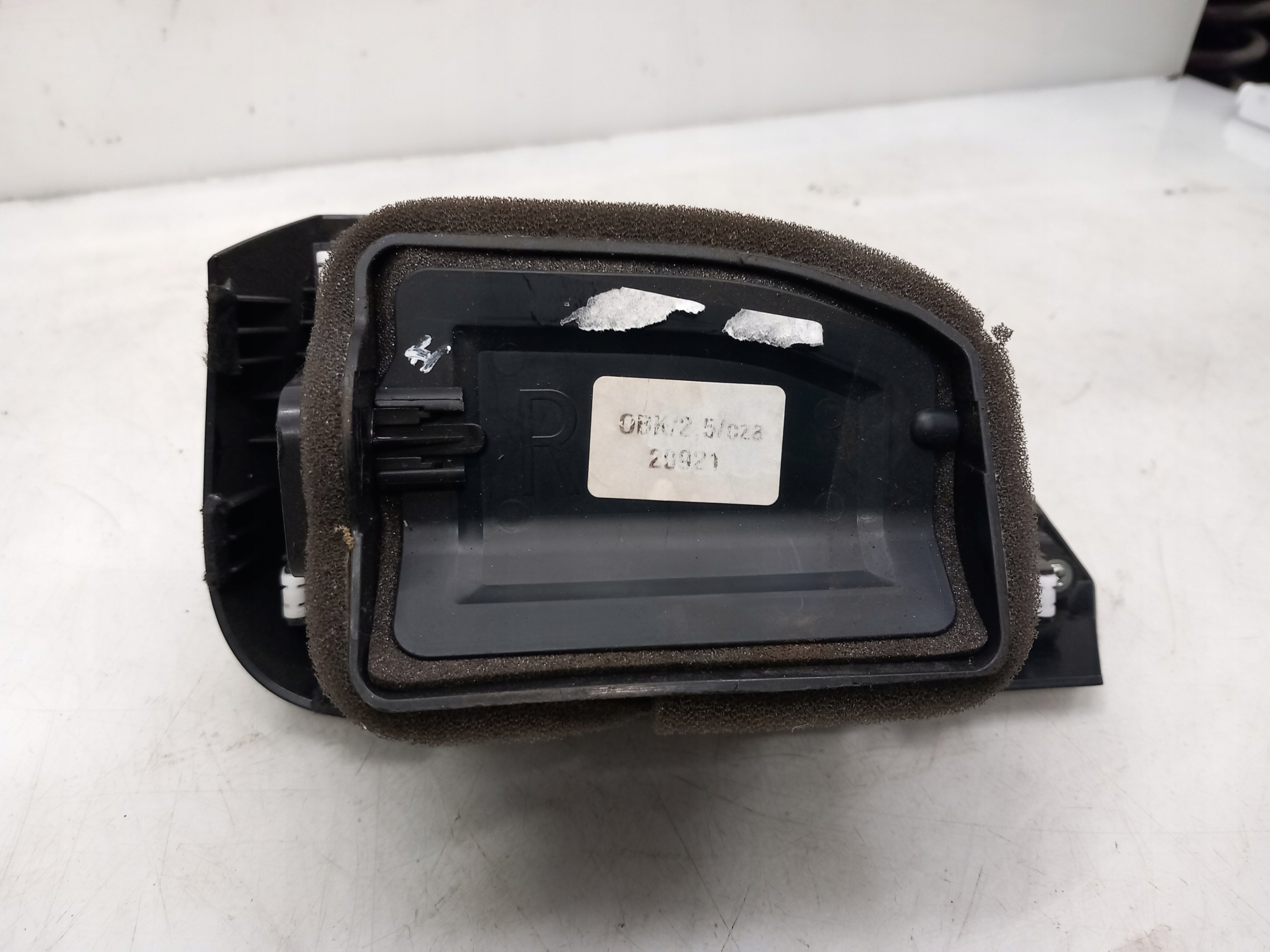 Subaru Outback (BT) Lüftungsgitter Seite 66110AN10A image 3