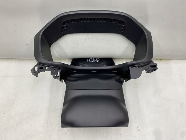 Volvo XC60 II Ohjauspylvään suojus 31363691