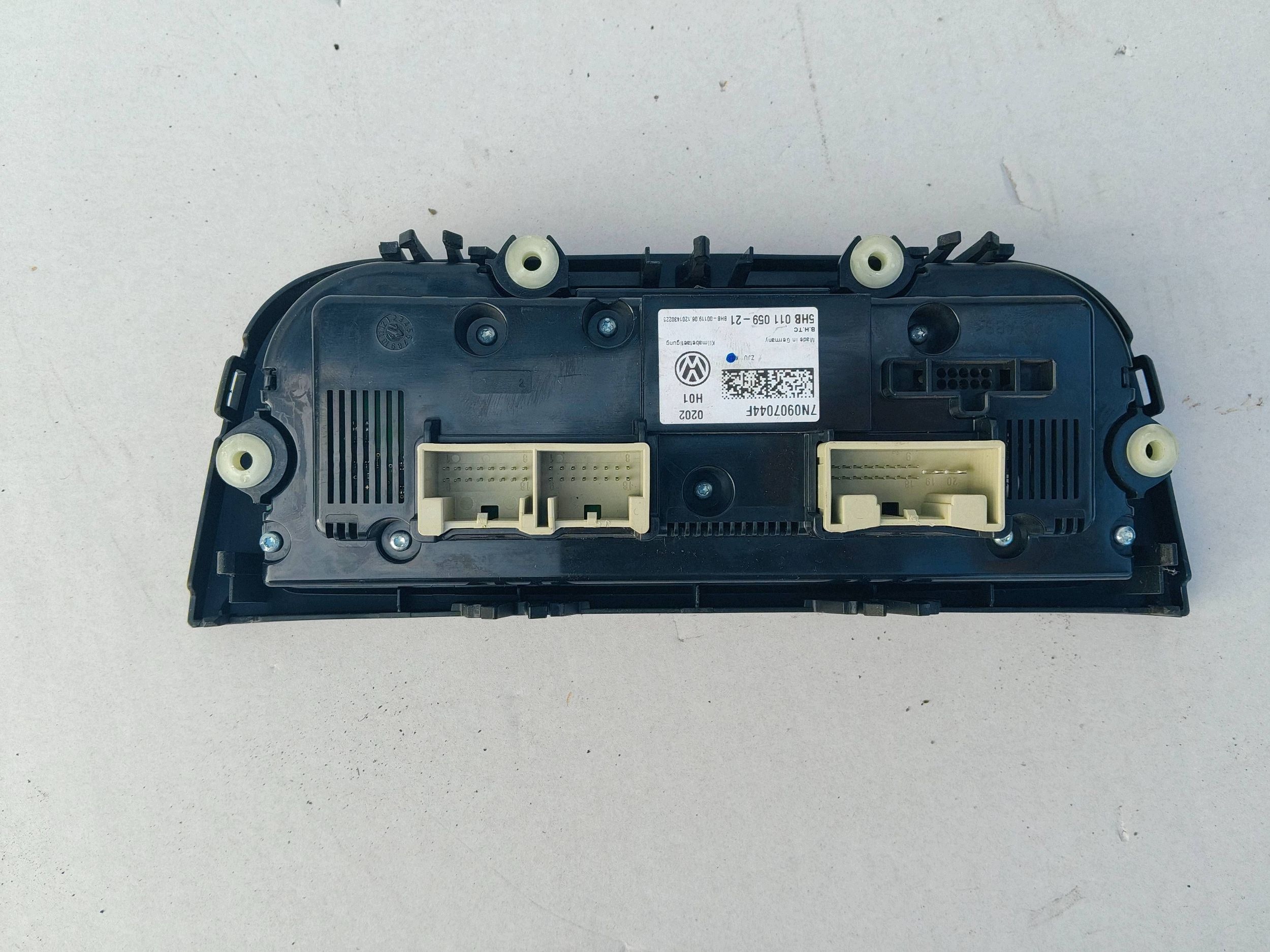 Ilmastointipaneeli VW Sharan 7N0907044F
