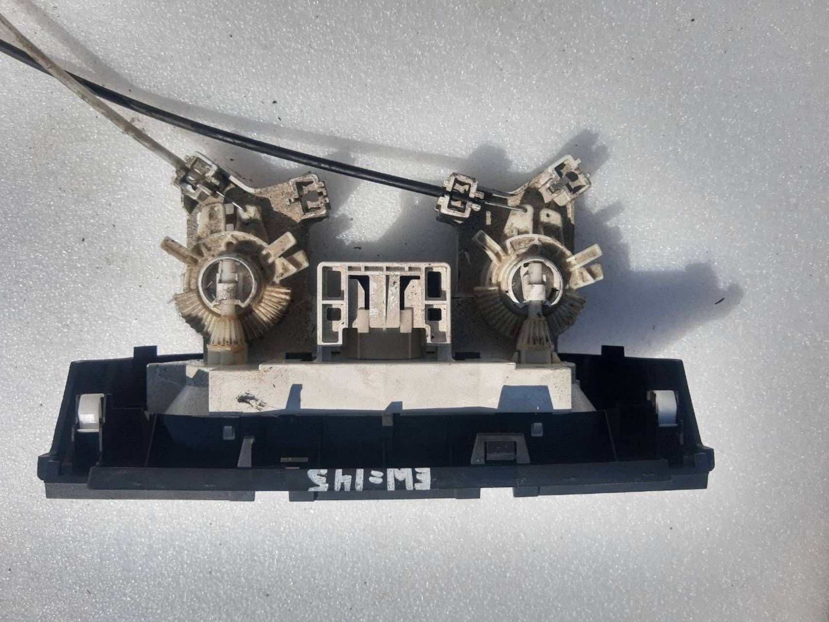 Ilmastointipaneeli Suzuki Swift I 7440062J10BJP