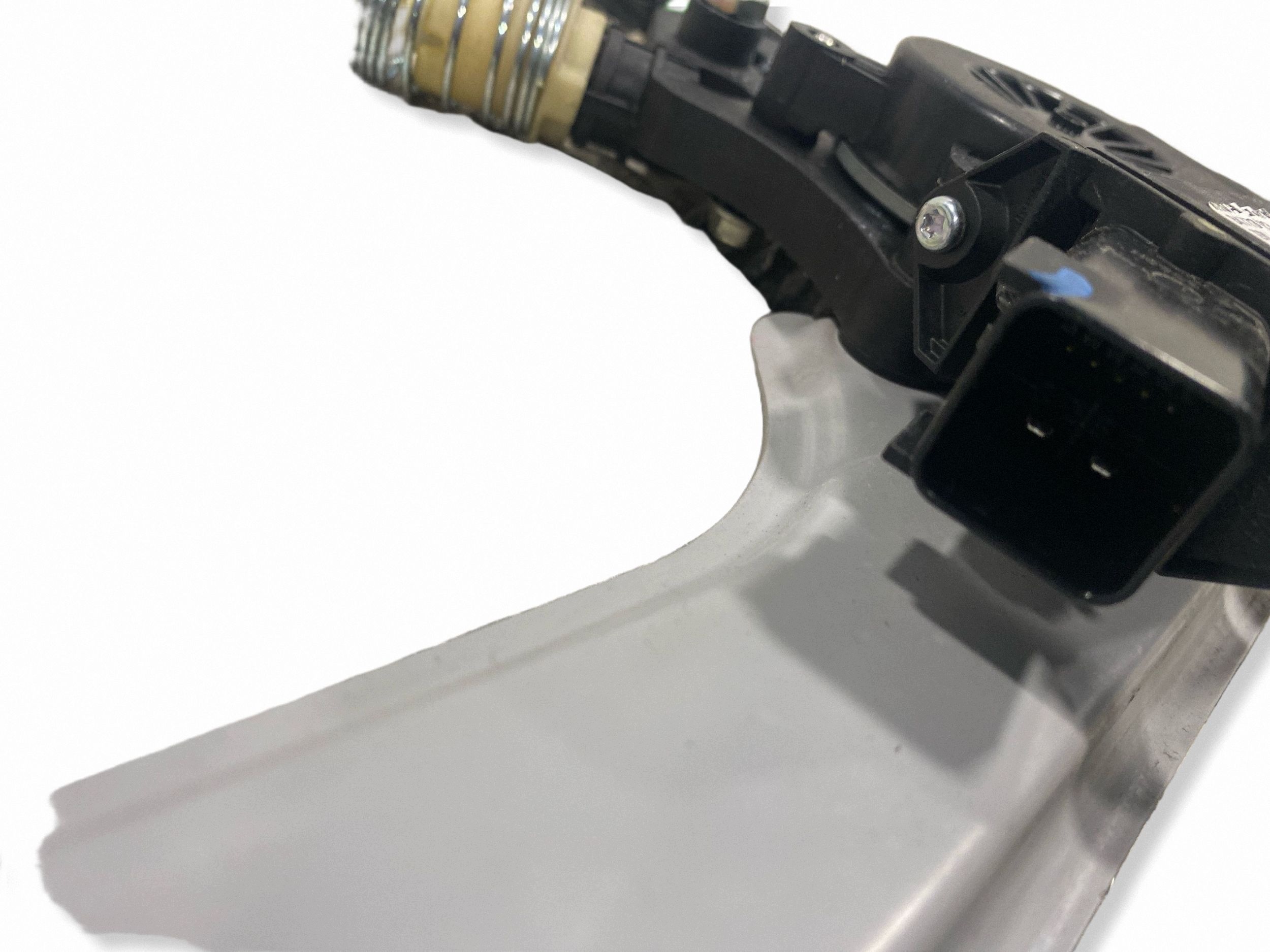 Motor Elevador de Vidro Dianteiro Esq. Corvette C8 84773623 image 3