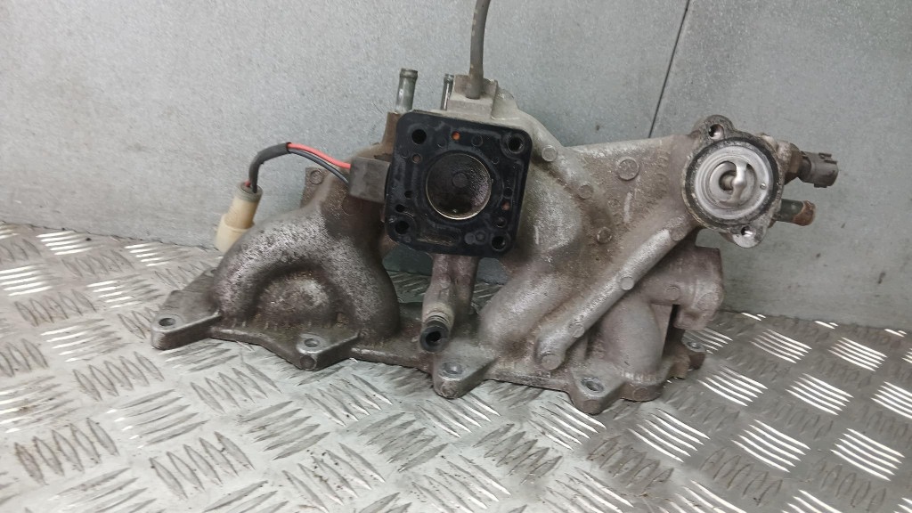 Ansaugkrümmer Suzuki Swift II 90-96 1.3B