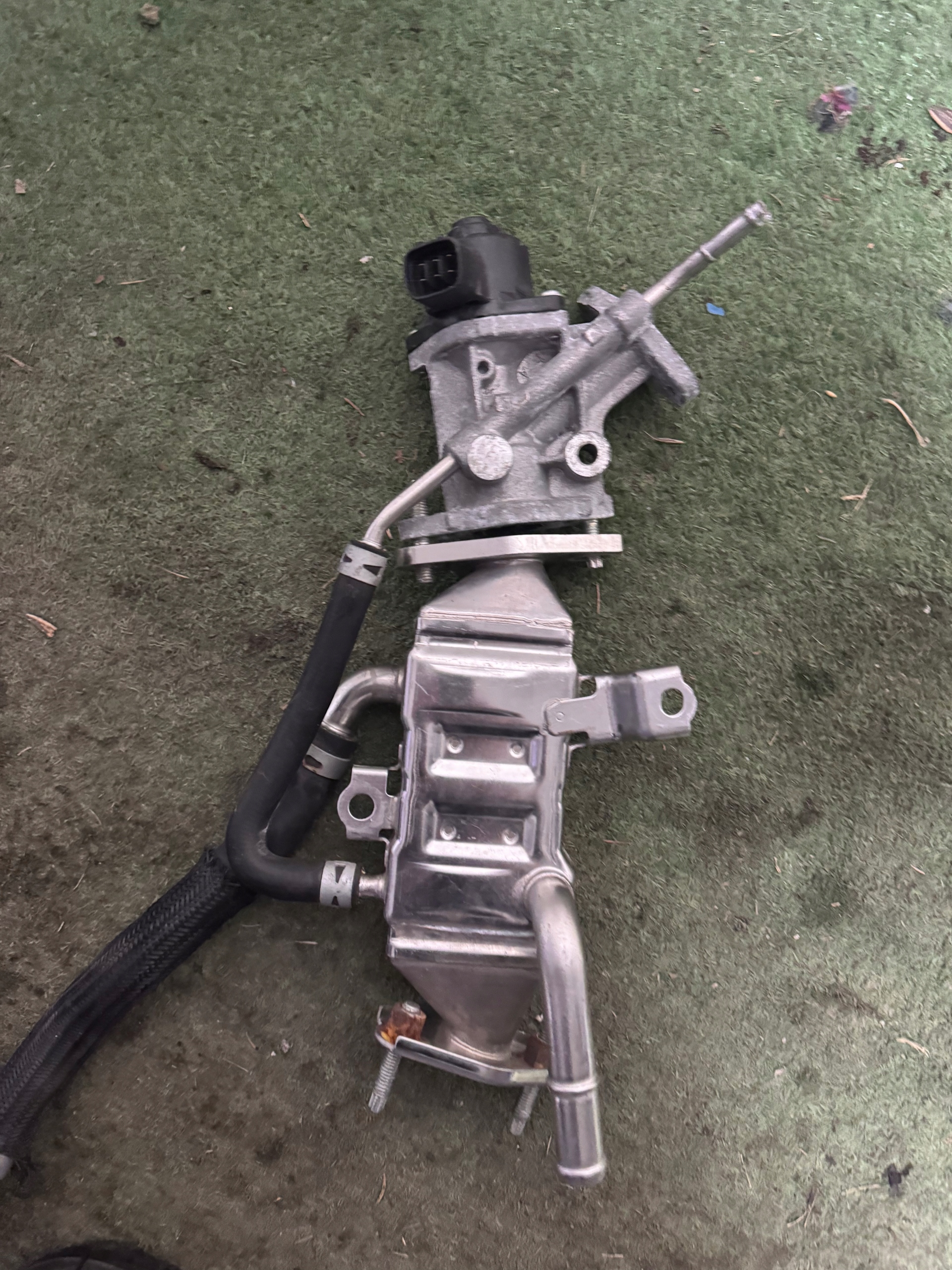Kühler Abgasrückführung Toyota Auris Corolla CHR image 3