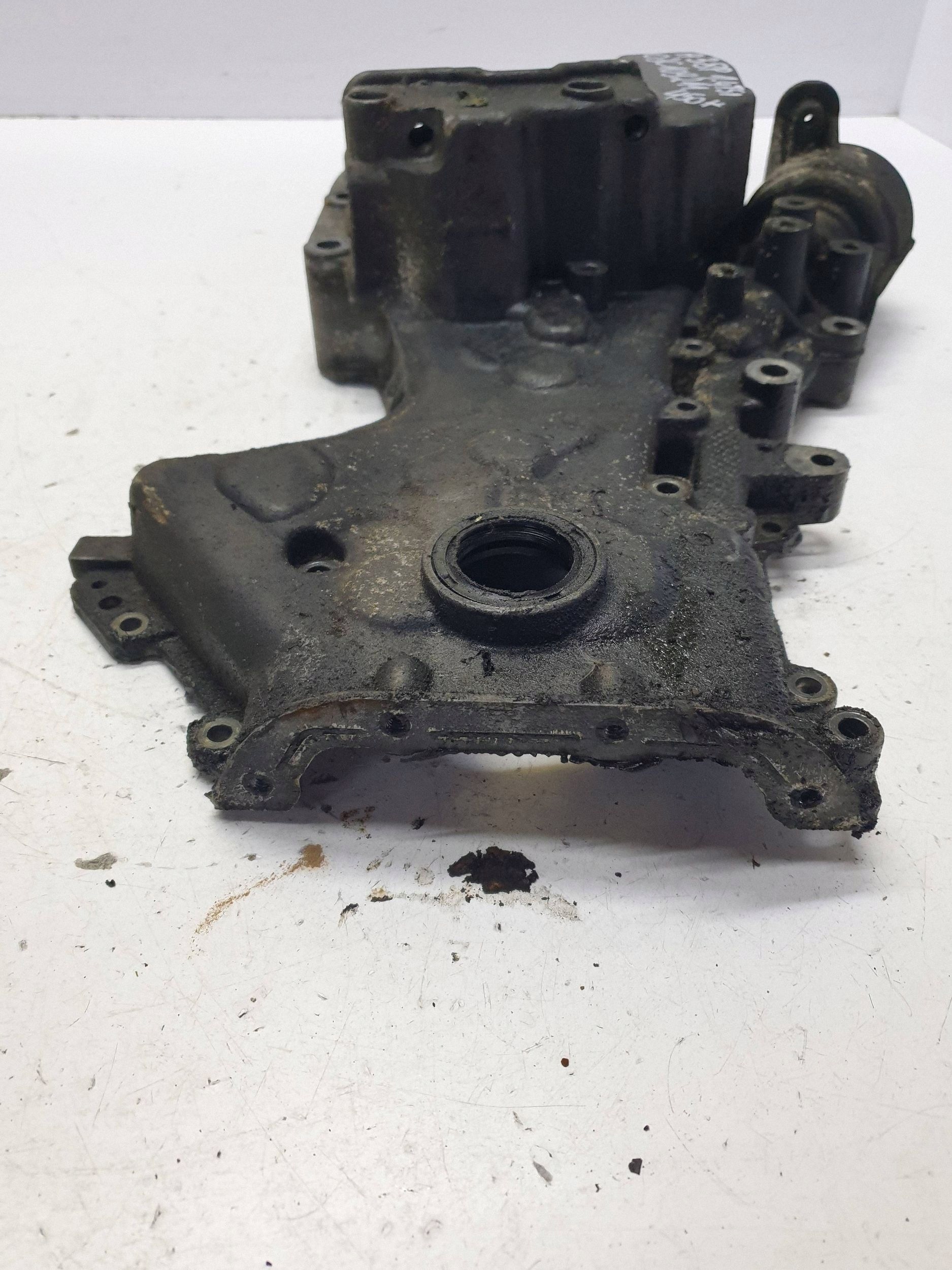 Cárter Distribución Audi A3 8P 1.4 TSI 03C109211
