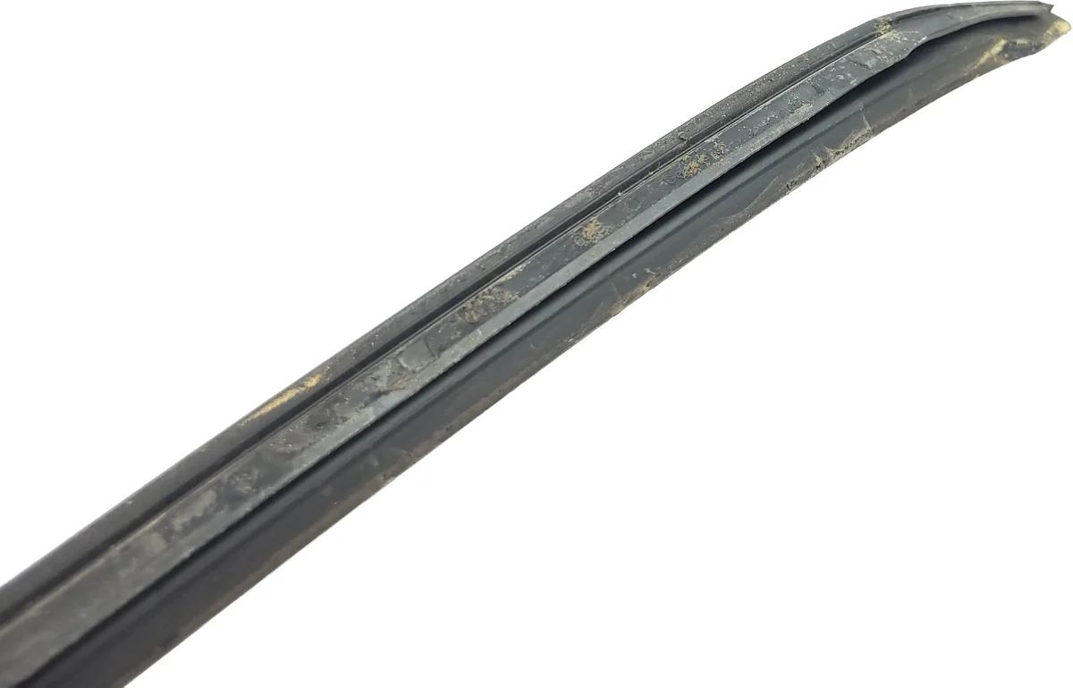 Audi A6 C6 Front Right Windshield Trim image 6