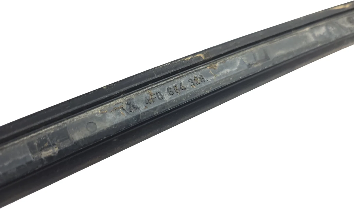Audi A6 C6 Front Right Windshield Trim image 9