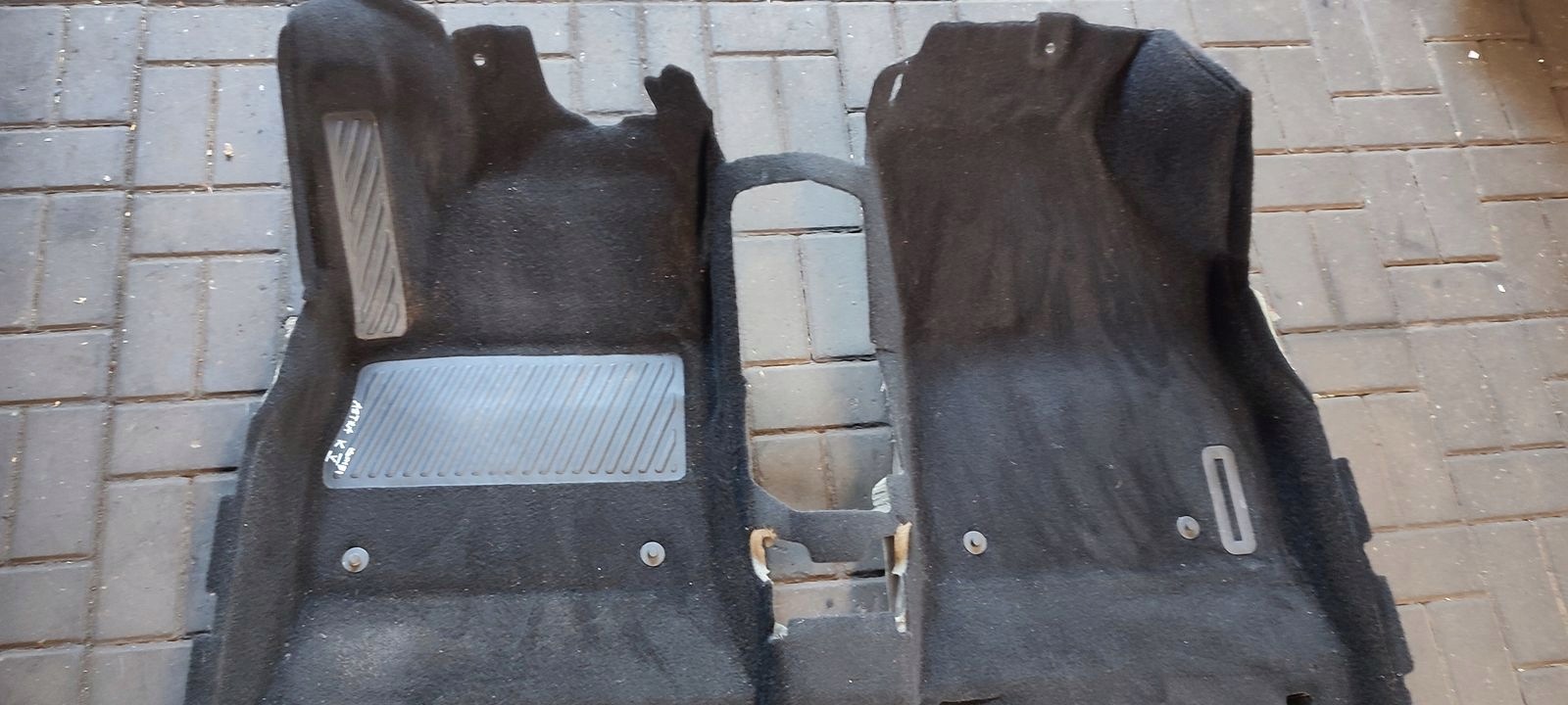 Opel Astra K Kombi Lattiaverhoilu Käytetty