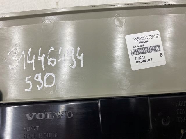 3ème feu stop Volvo S90 OEM 31446494 image 5