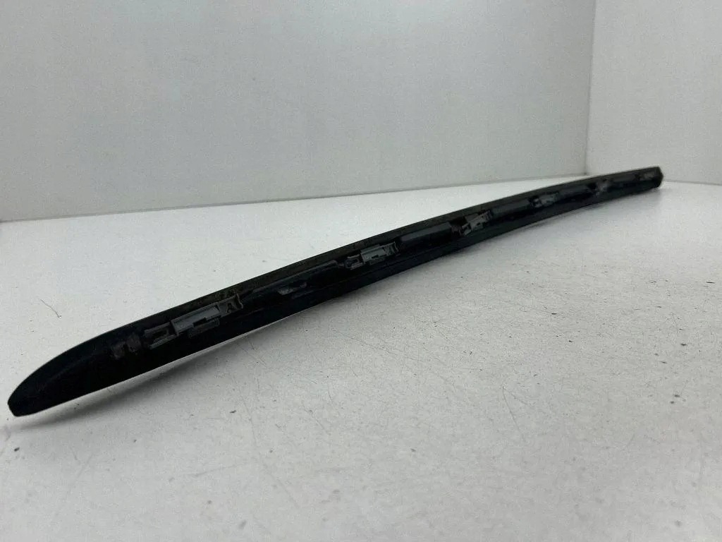 Citroen DS5 Windshield Trim Right Front OEM 9687247980 image 6