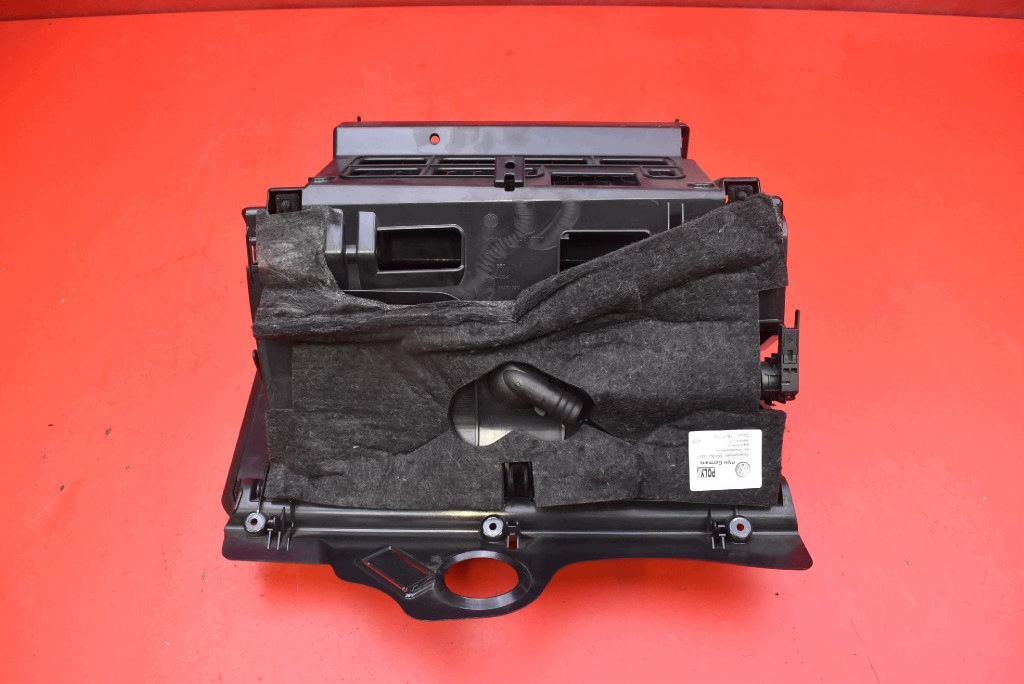 Vano portaoggetti Passat CC 3C1857097BC Usato