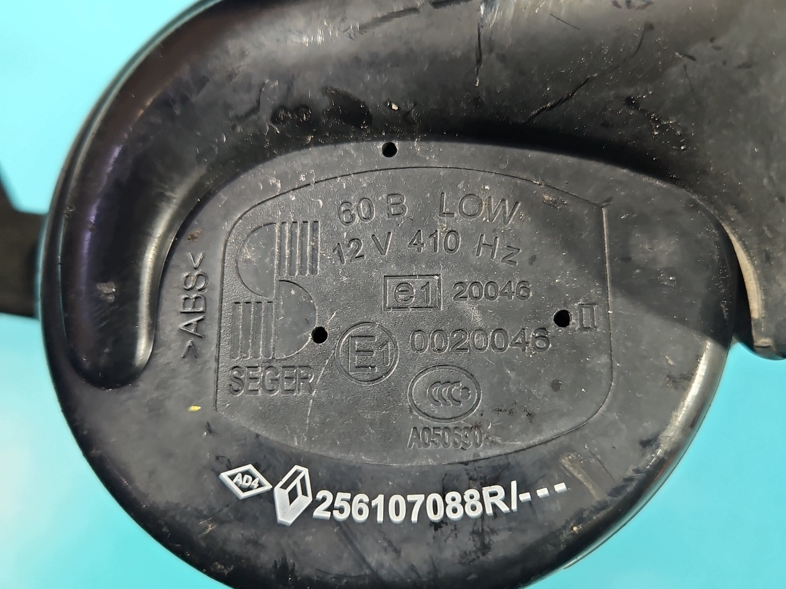 Claxon Renault Talisman usado OEM 256107088R image 3