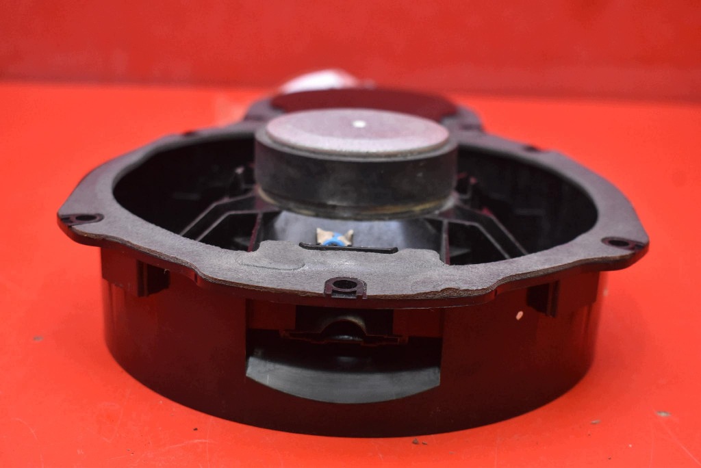 Linker voorluidspreker VW Passat CC 08-12 3C8035454 image 6