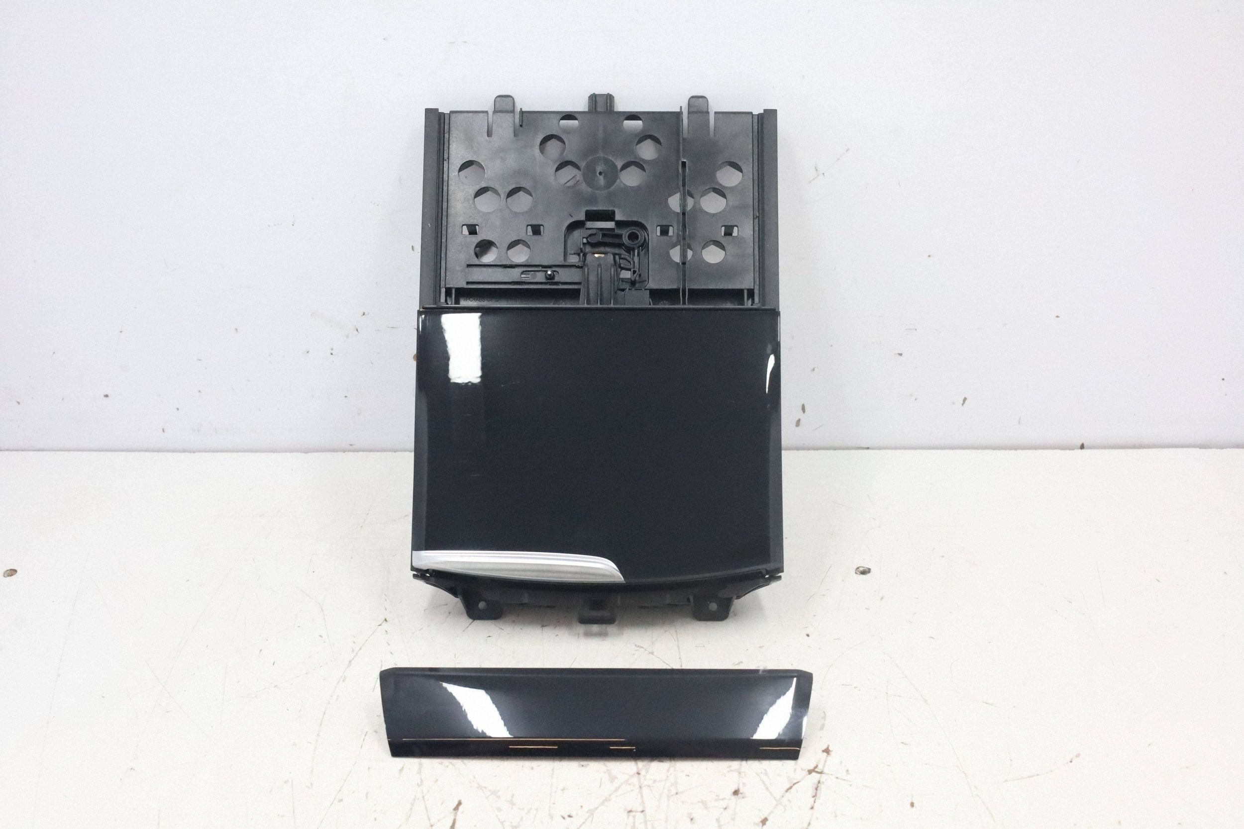 Moldagem Decorativa do Console Central BMW G30 G31 9330629