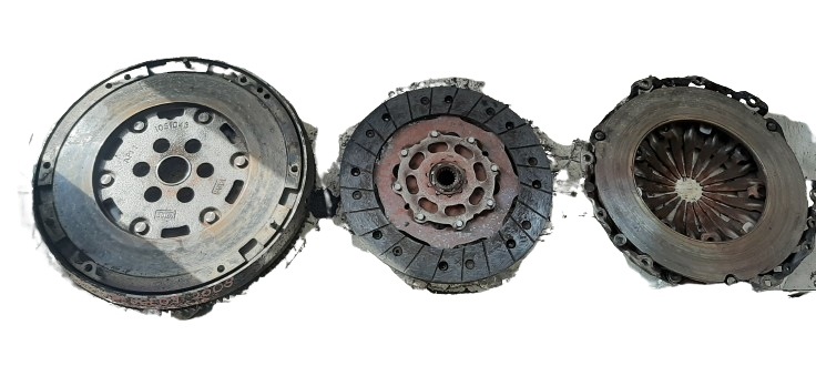 PEUGEOT 2008 1.2 THP Kit Embrayage 9813700980 image 2