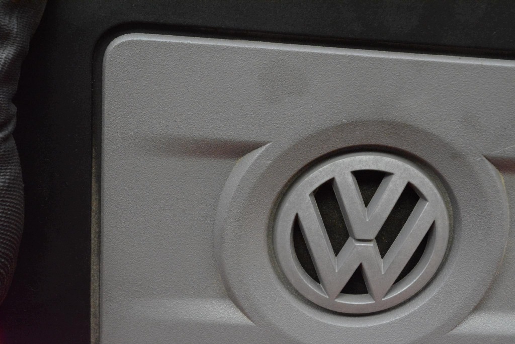 Motorabdeckung oben 03L103925R VW Passat CC 2.0 TDI 140 PS 08-12 image 9