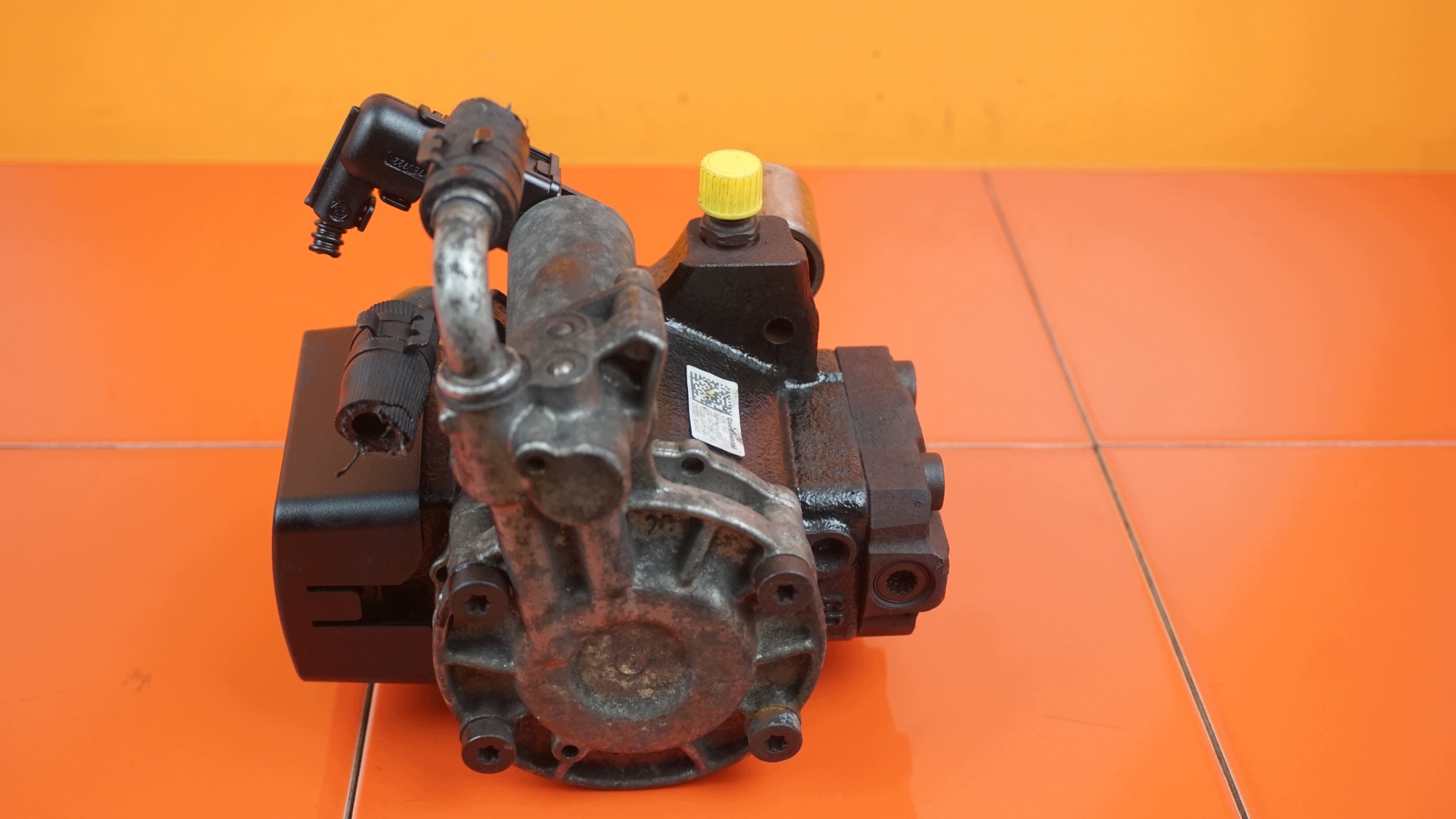Polttoainepumppu VW Golf VI 1.6 TDI