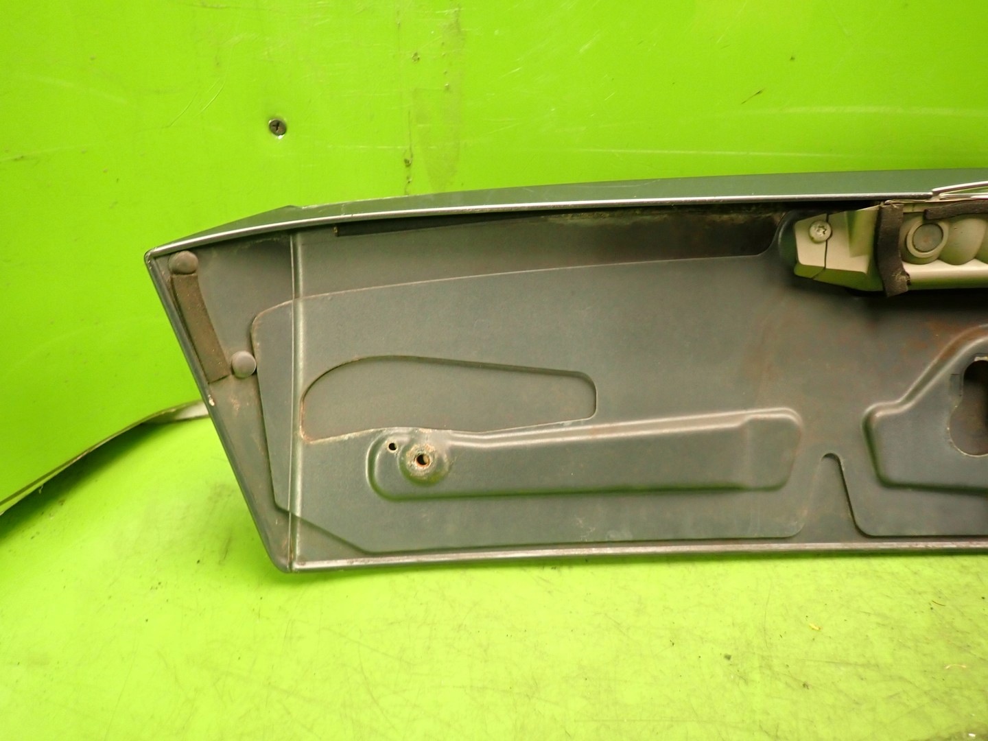 Spoiler BMW 5 E60 E61 2006 OEM 7061467 image 7