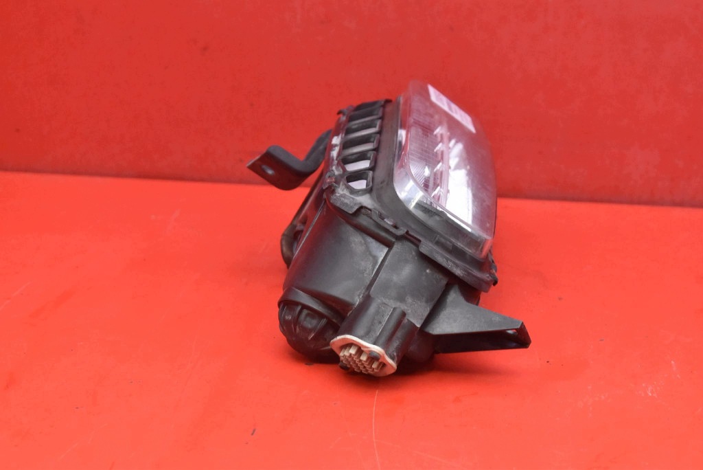 Porsche Panamera 970 Front Right Halogen Headlight image 5